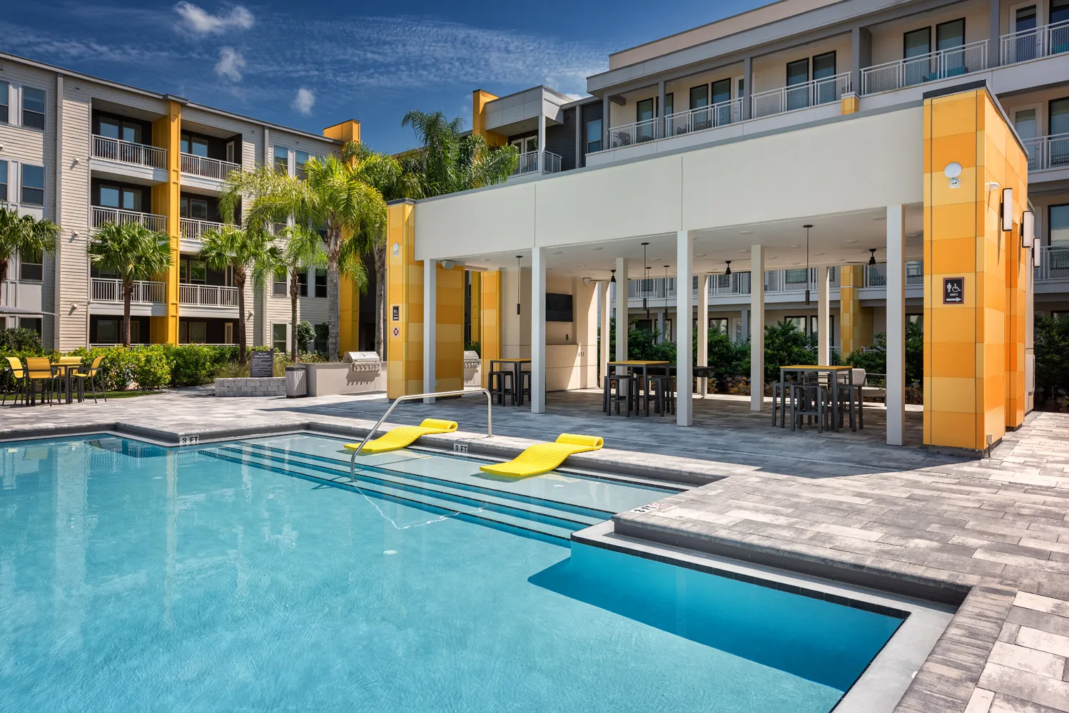 commercial-resort-style-pool-jacksonville-fusion