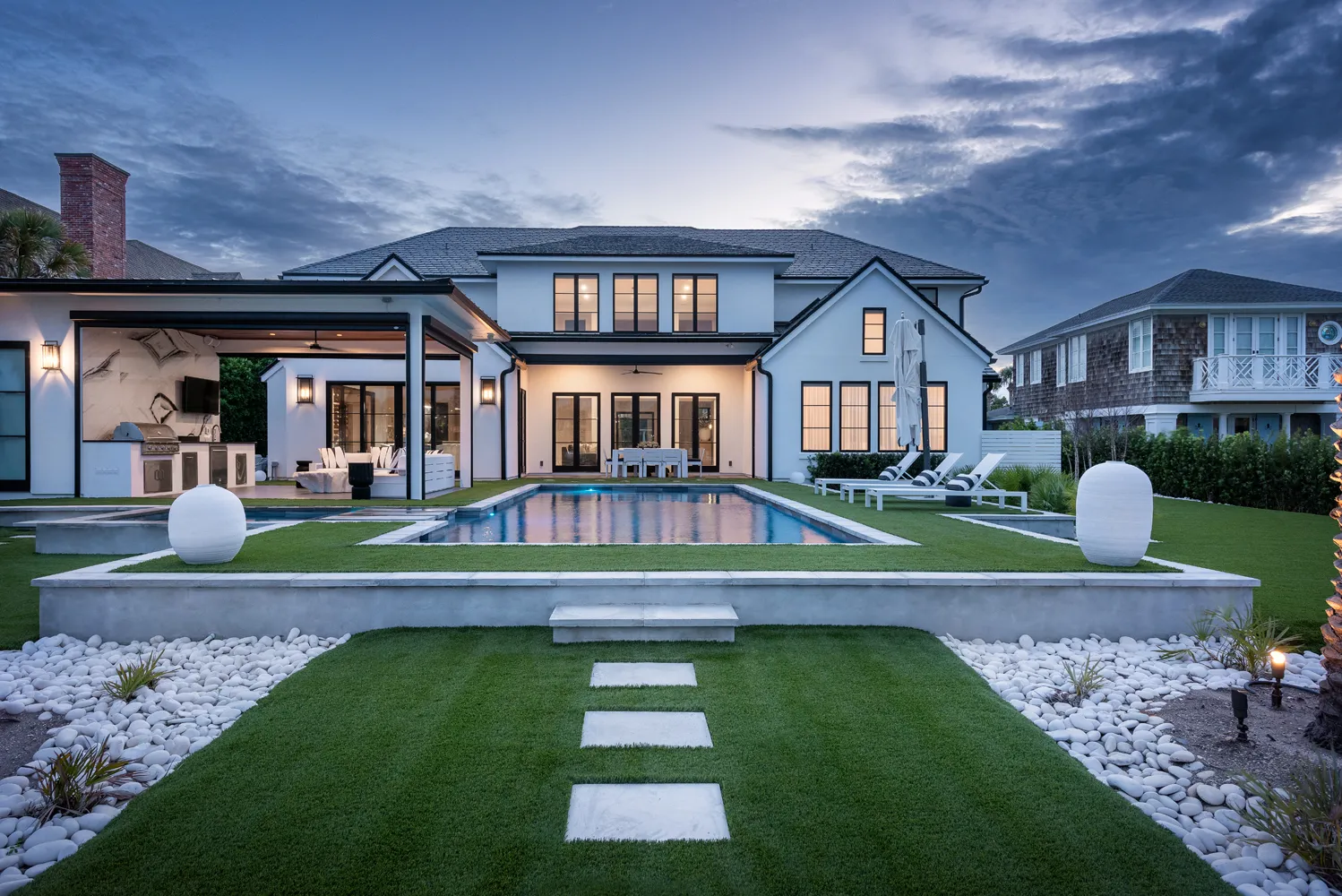 custom-designed-pool-carlson