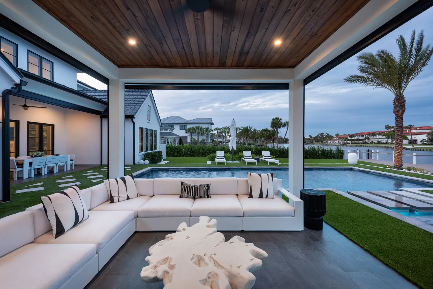 outdoor-living-cabana-carlson
