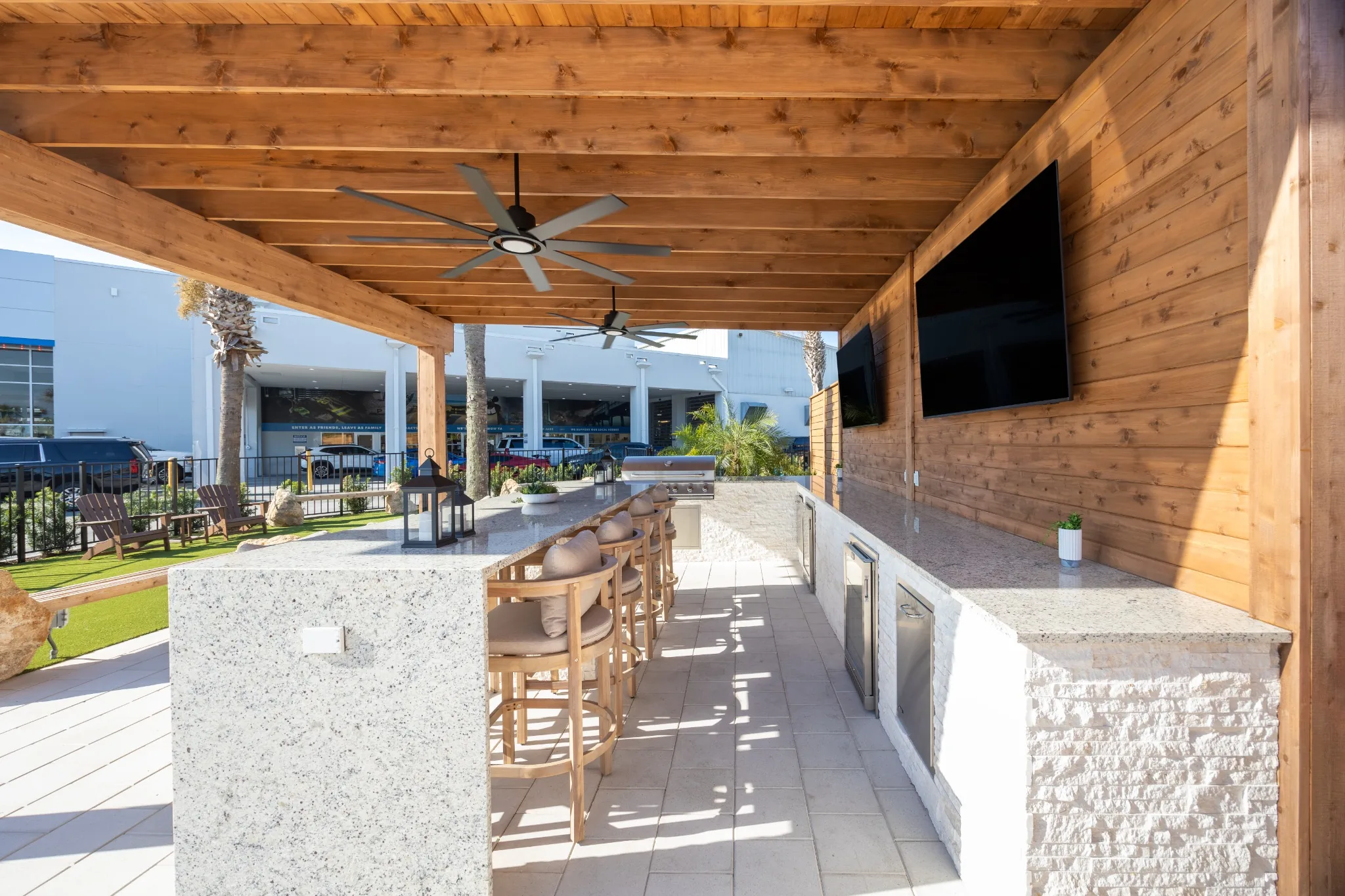 beaver-chevrolet-commercial-outdoor-bar